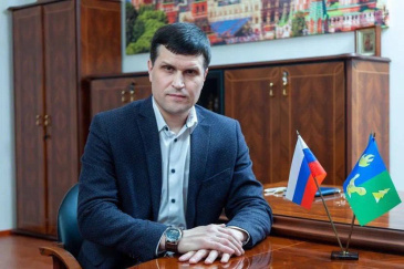 Поздравление главы Советского района с Днём автомобилиста Поздравление главы Советского района с Днём автомобилиста